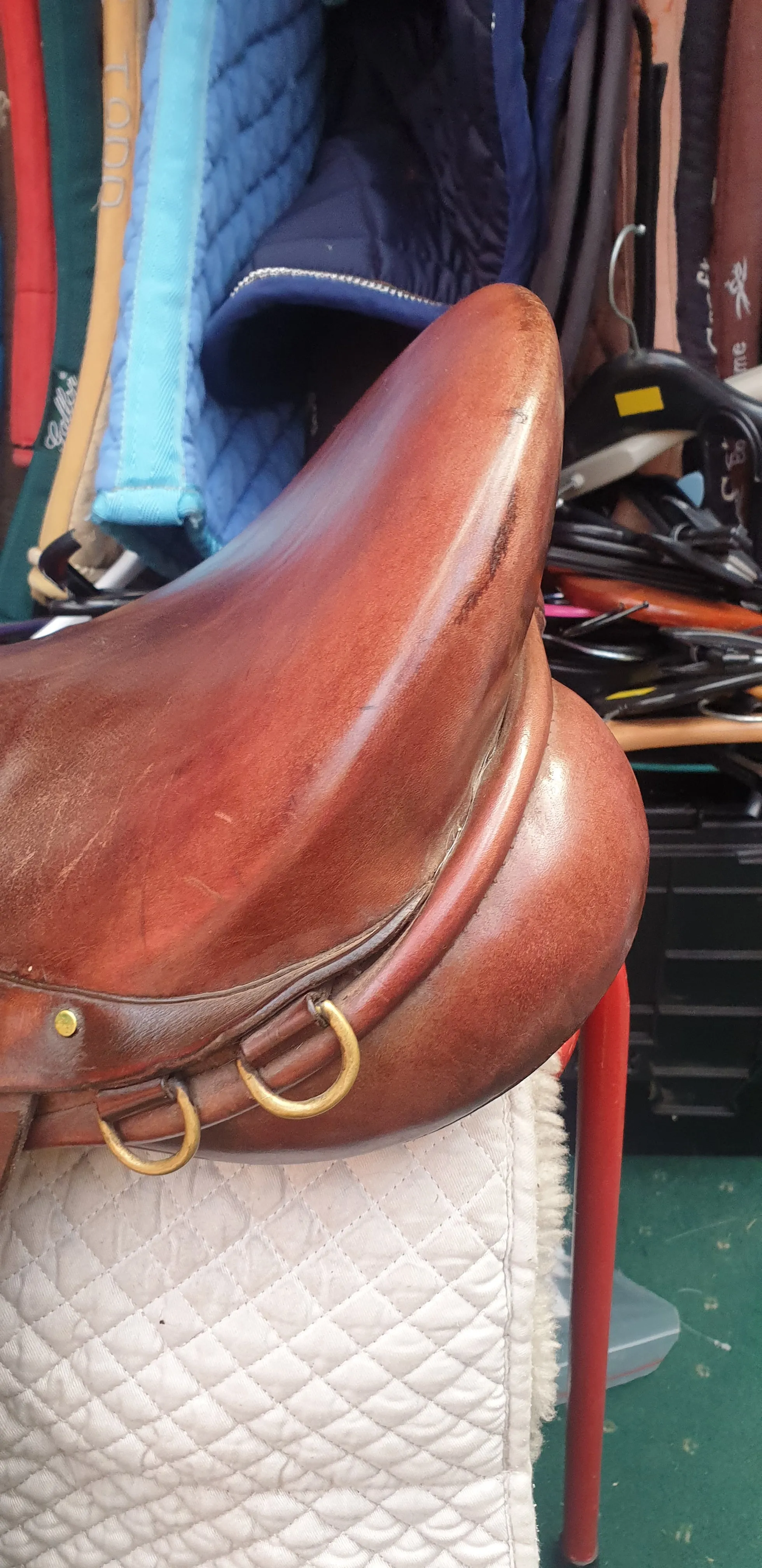 18" Frank Baines wide fit saddle
