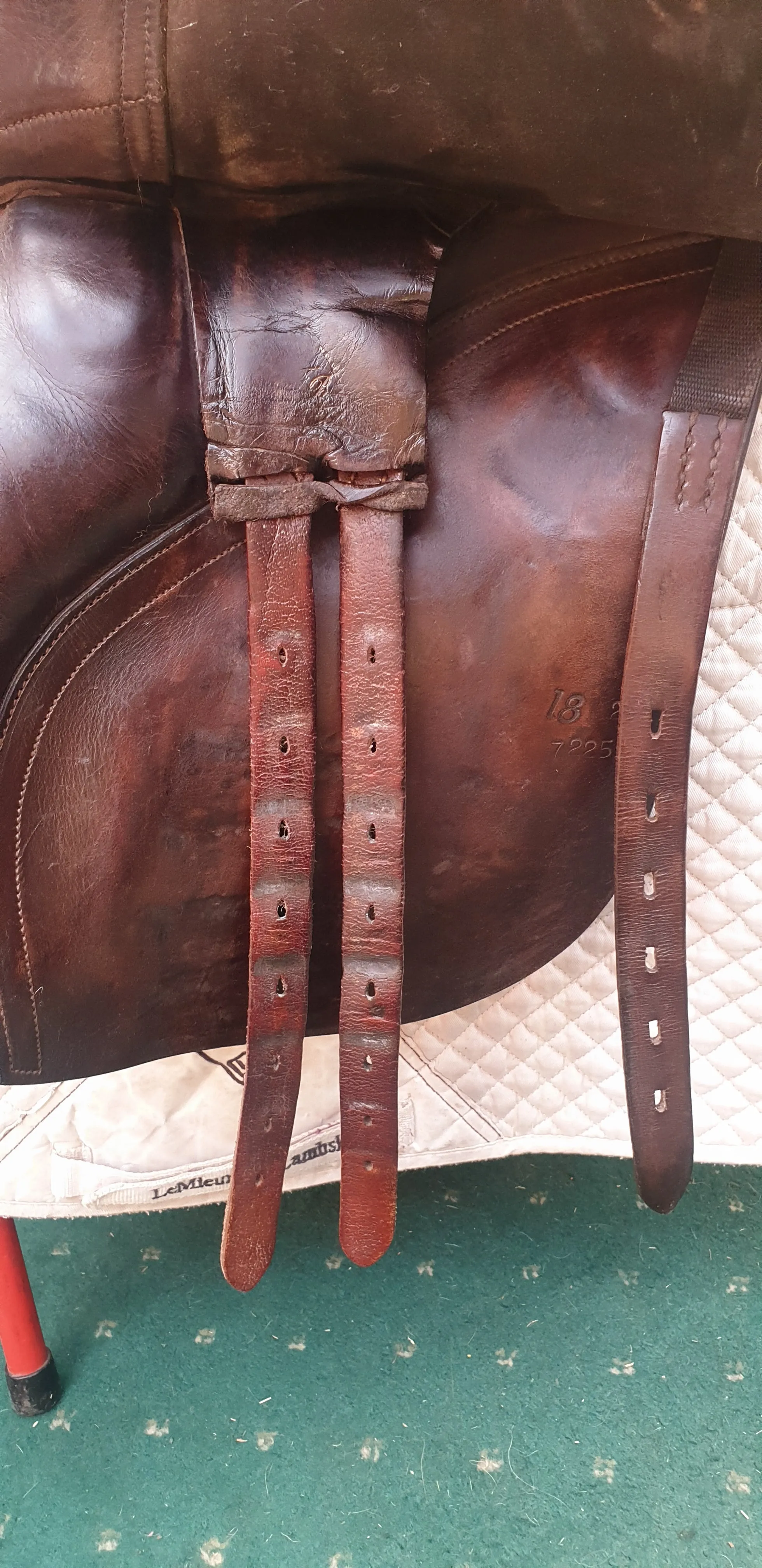 18" Frank Baines wide fit saddle