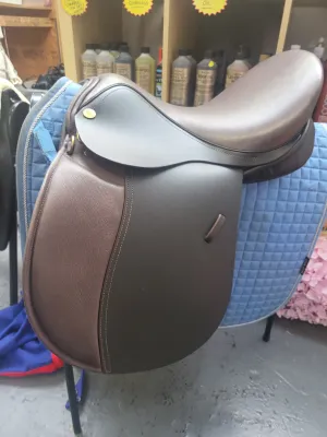 18" New Norton and Newby Brown event saddle