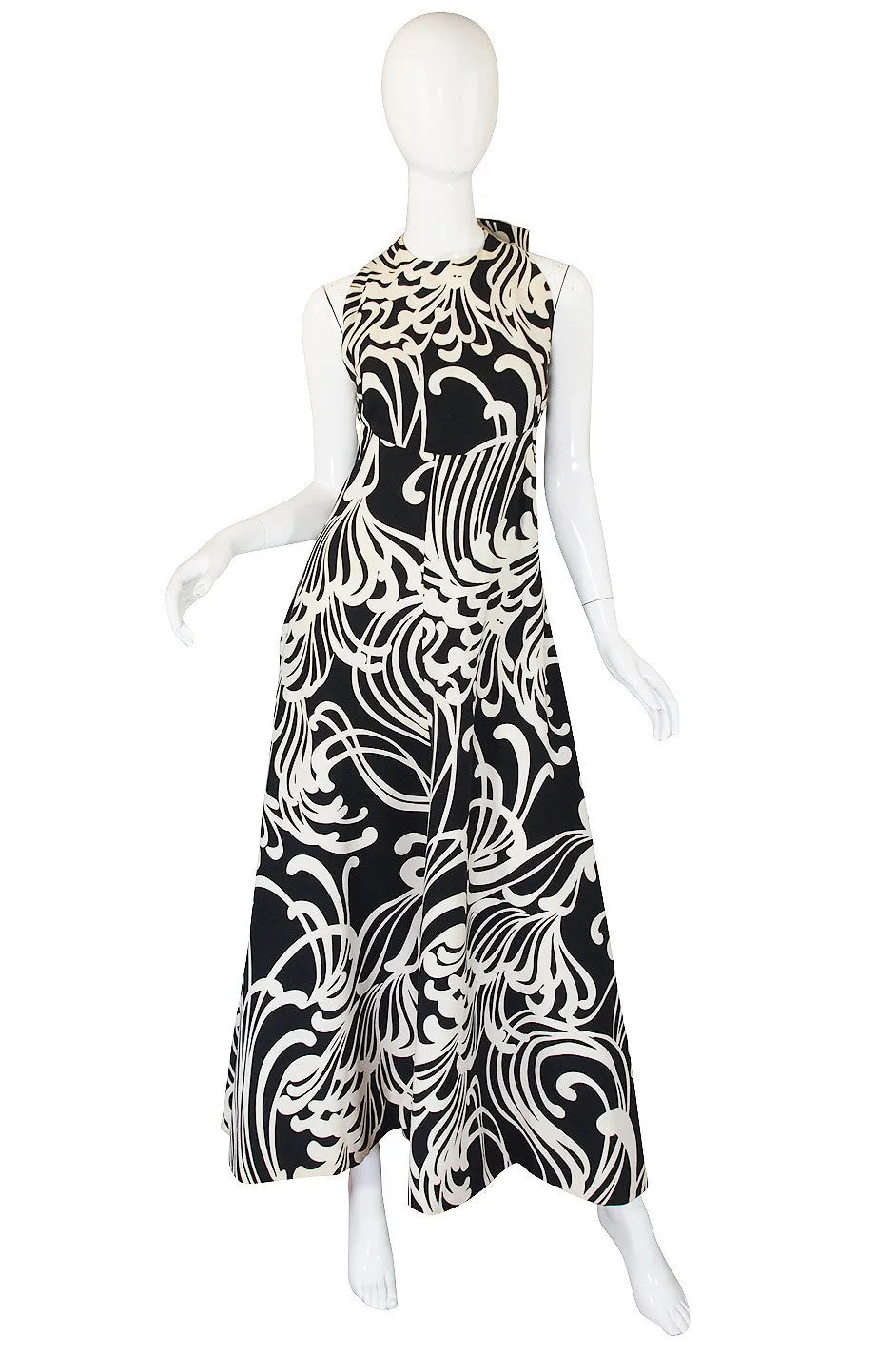 1970s Graphic Geoffrey Beene Silk Backless Dress