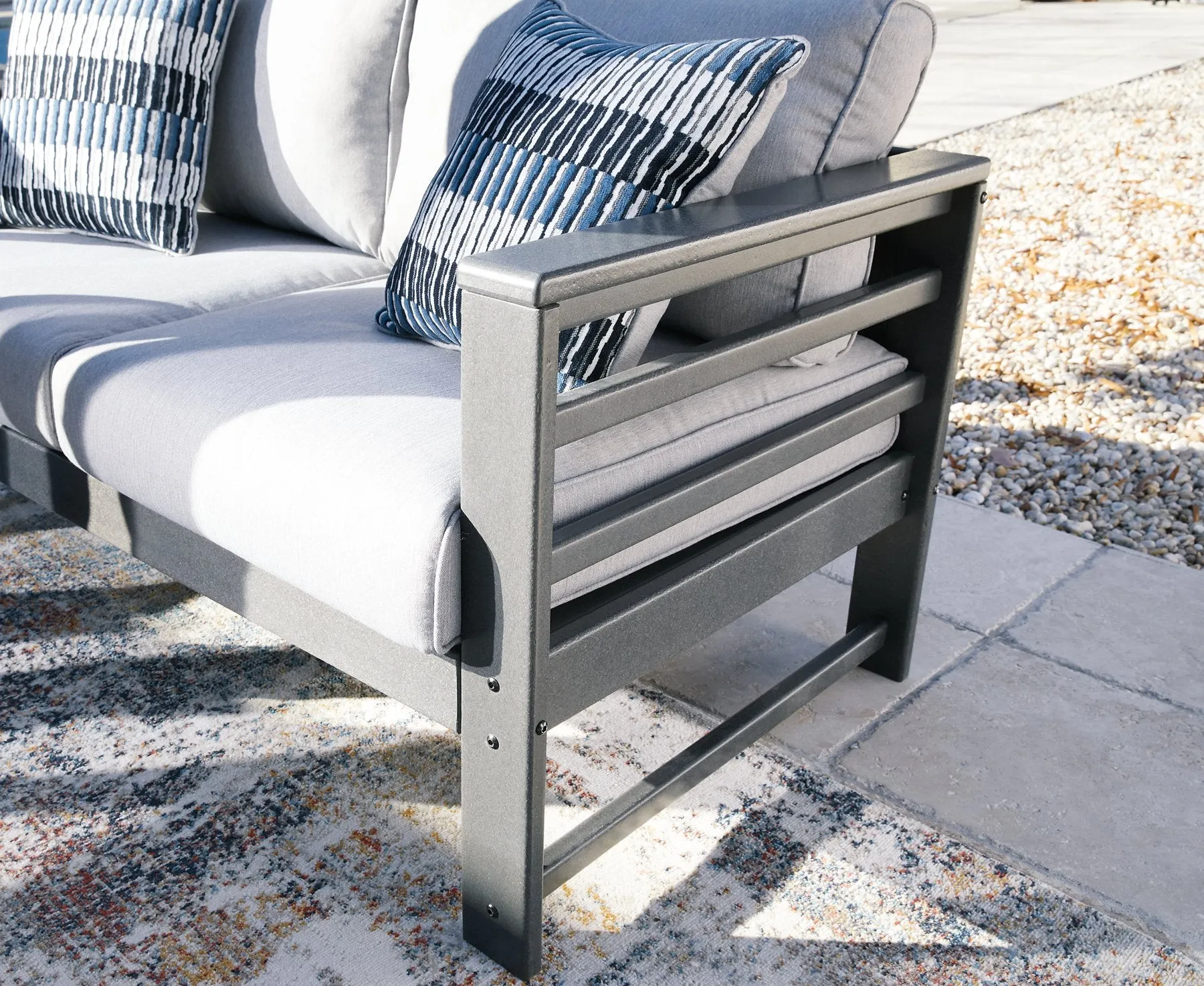Amora 2-Piece Outdoor Seating Package