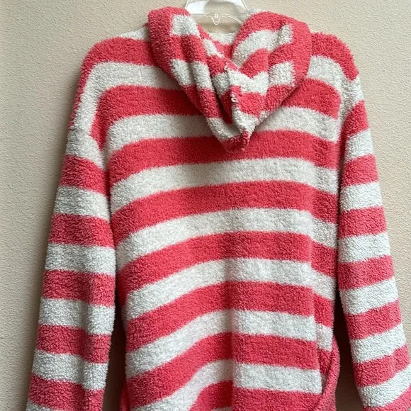 Barefoot dreams cozy chic women’s robe
