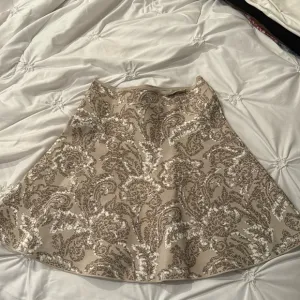 Bcbg knit skirt