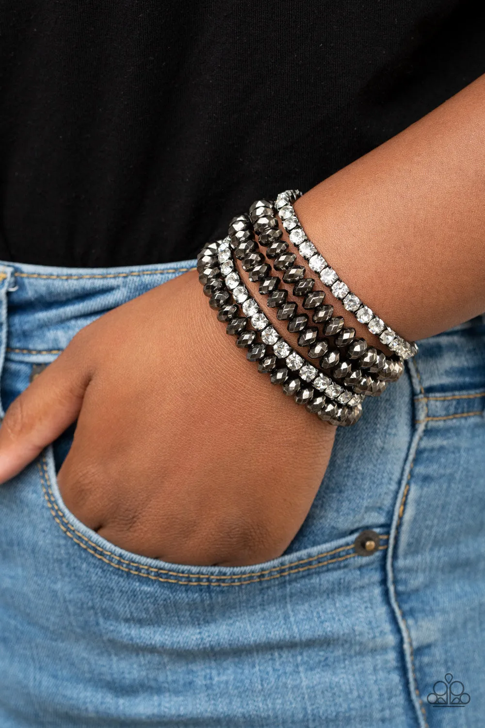 Best Of Luxe - Black