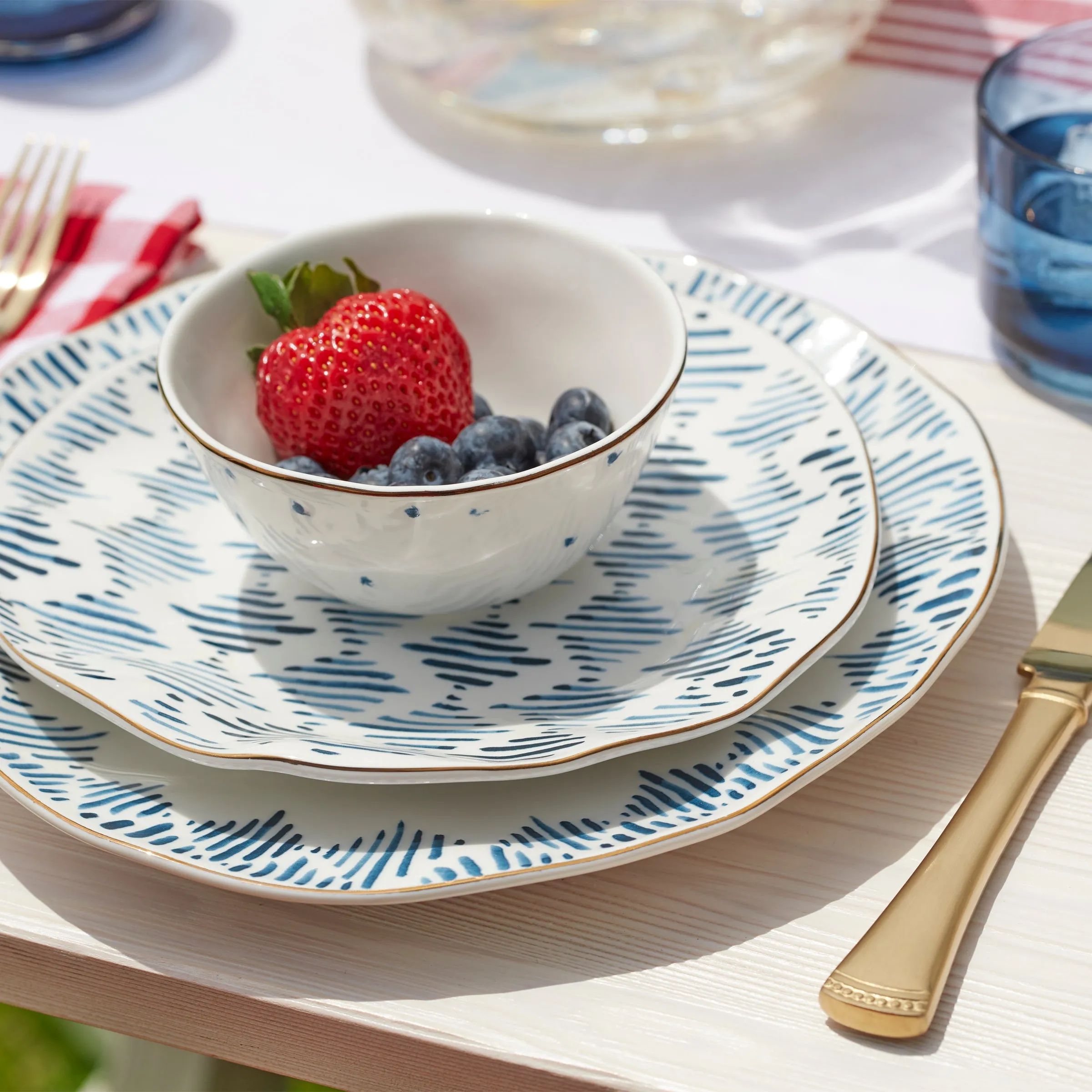 Blue Bay 4-Piece Dinner Plate Set