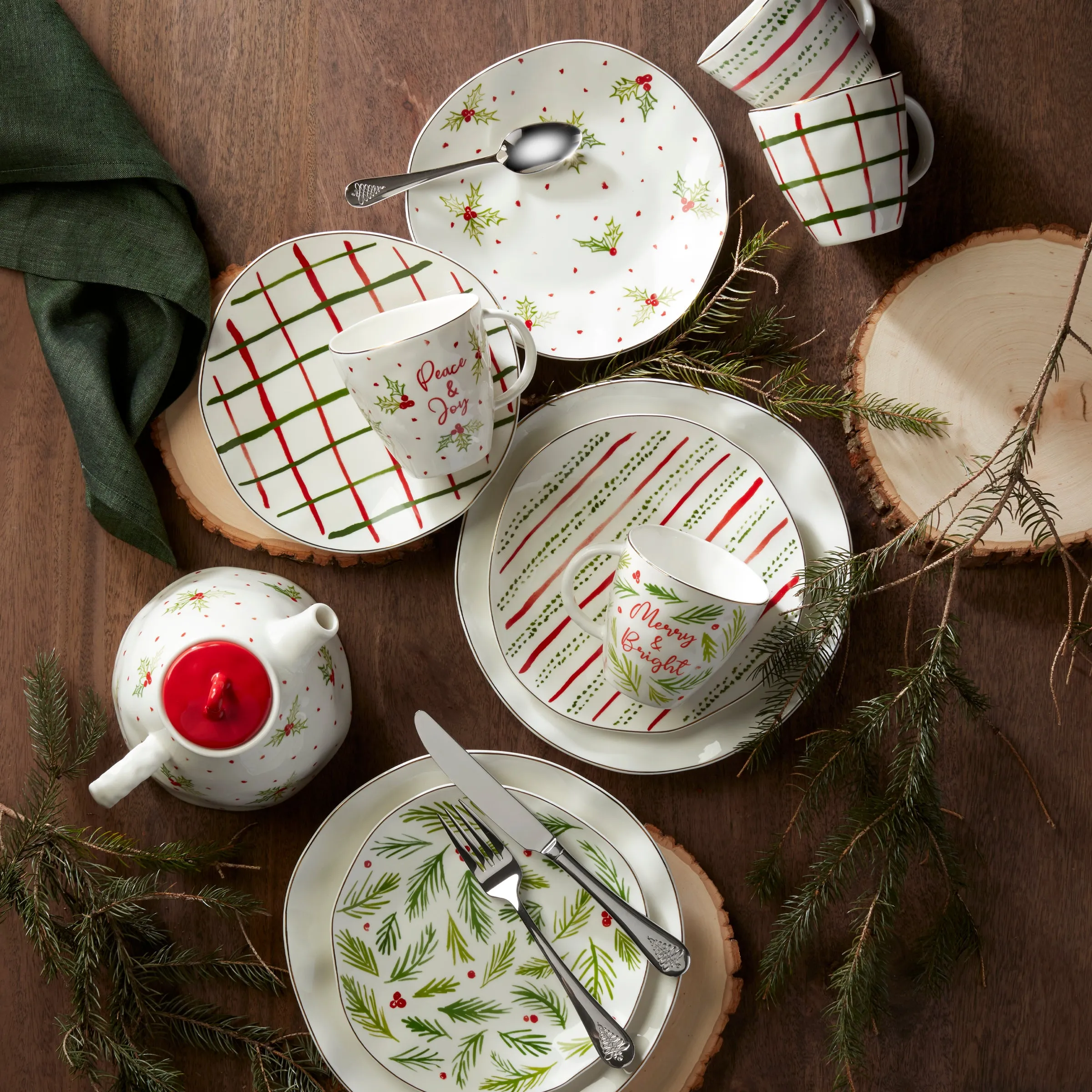 Blue Bay 4-Piece Dinner Plate Set