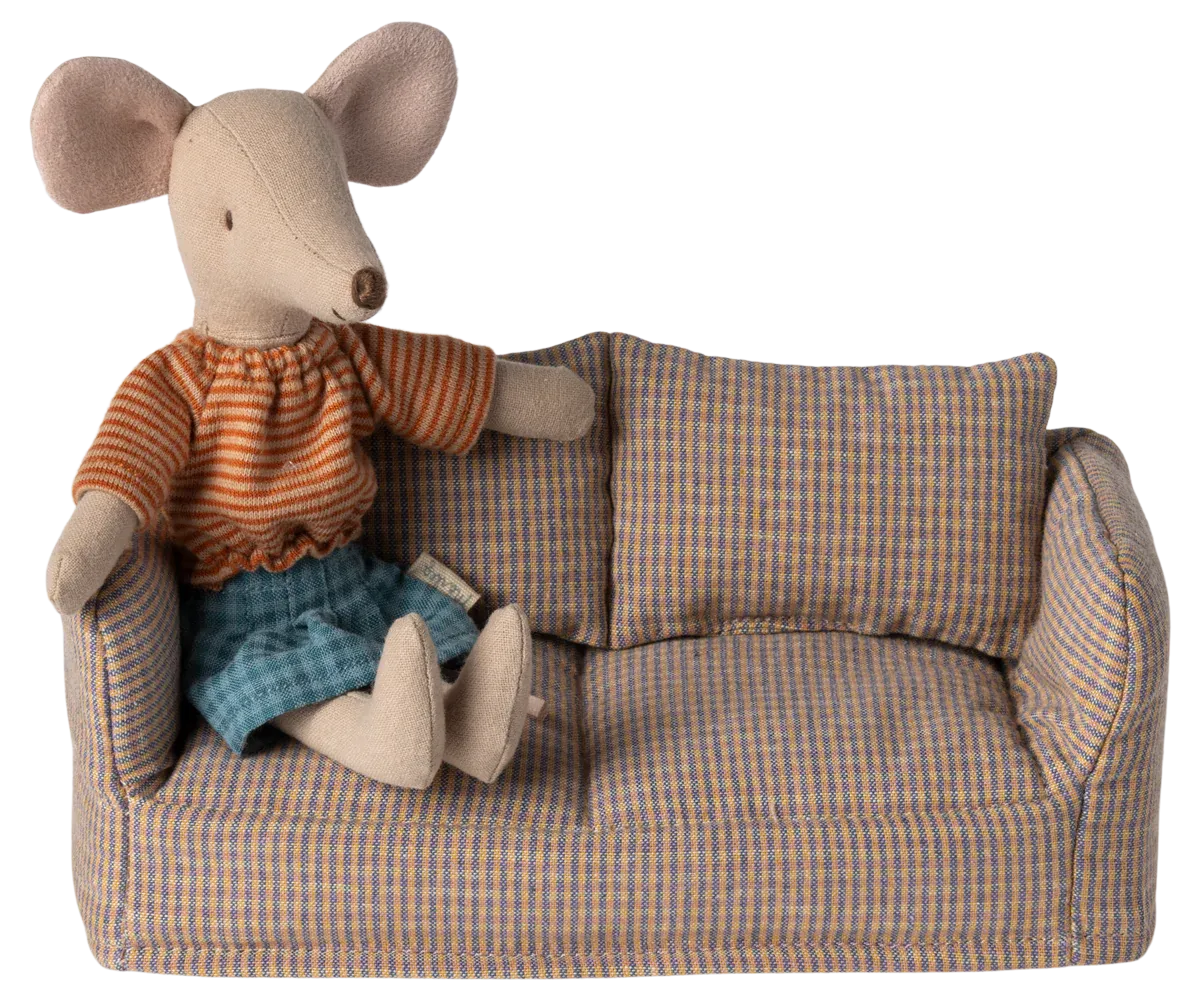 Couch, Mouse