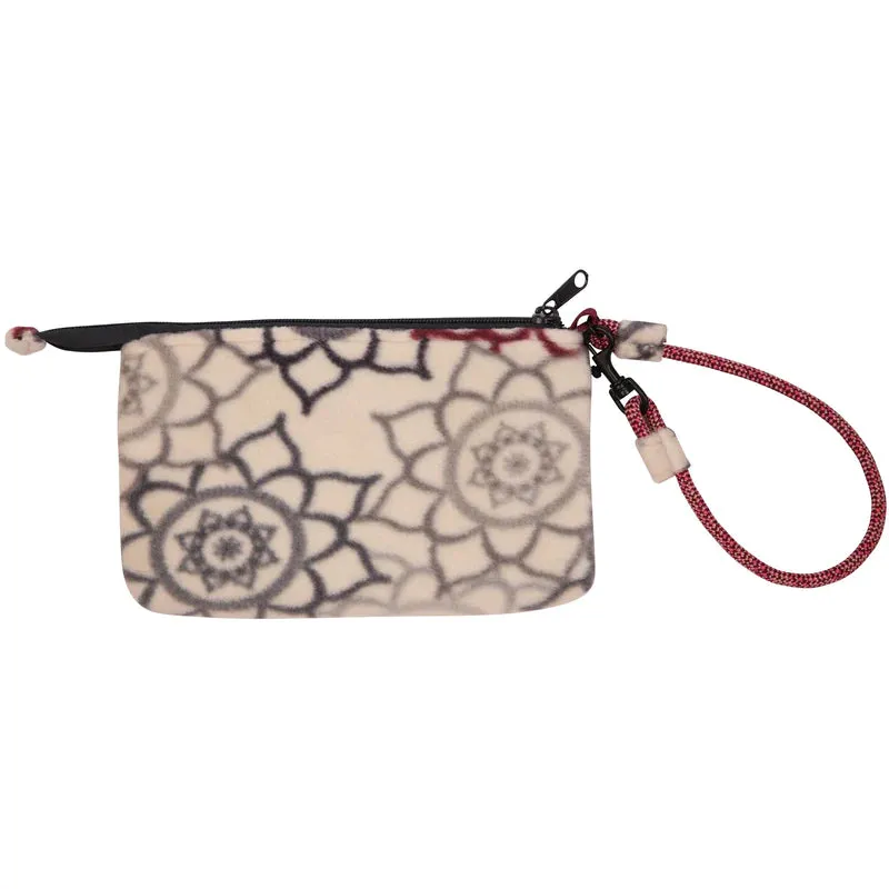 Cozy Clutch