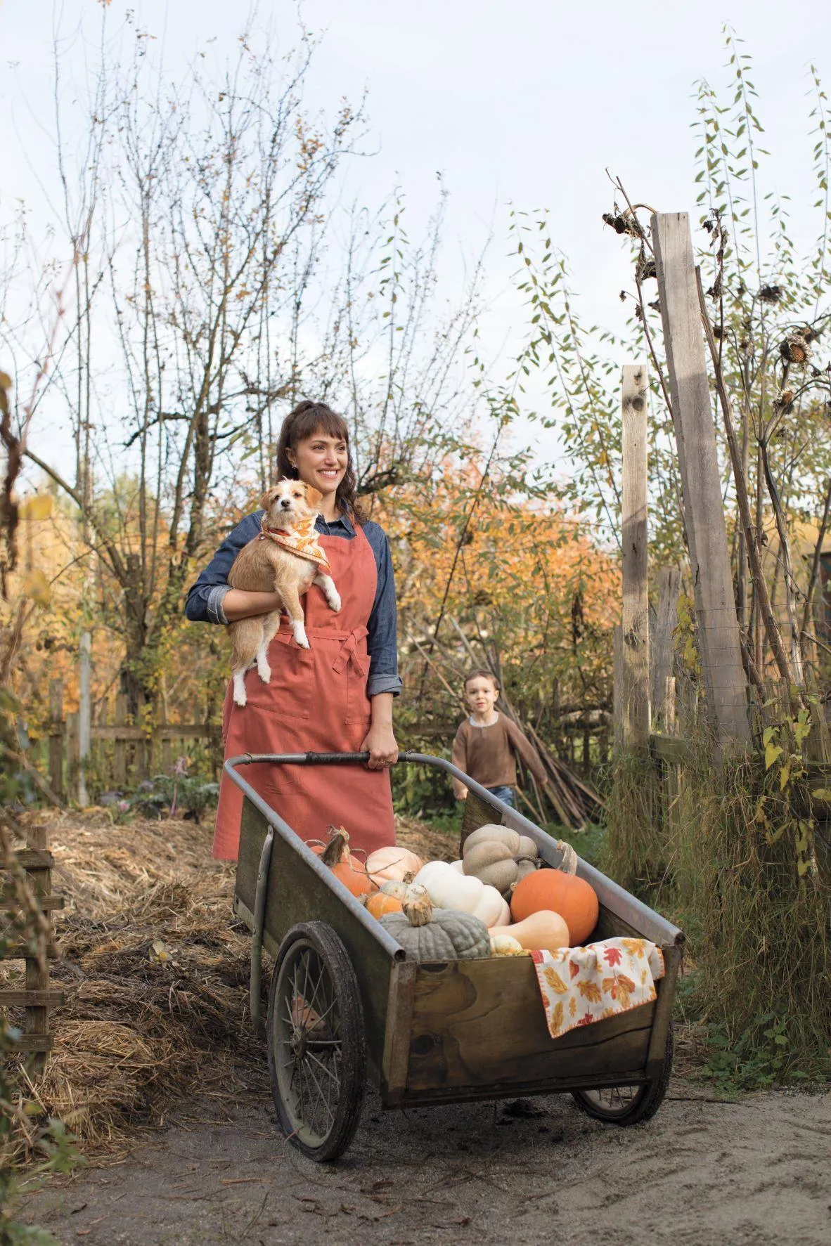 DANICA HEIRLOOM- Stonewash Apron Clay
