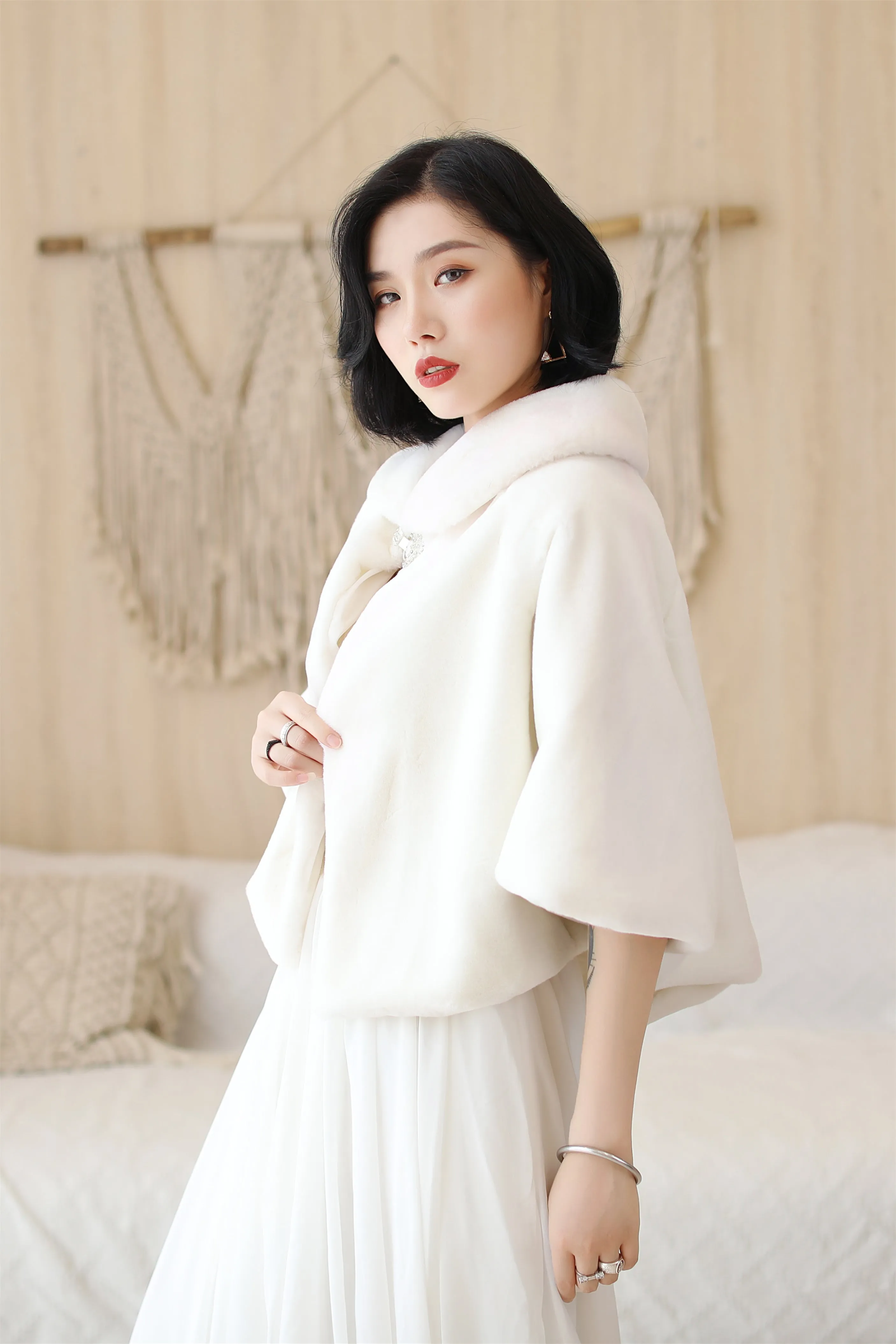 Elegant White Korean-Style Mink Cashmere Outerwear Winter Wedding Warmth Coat
