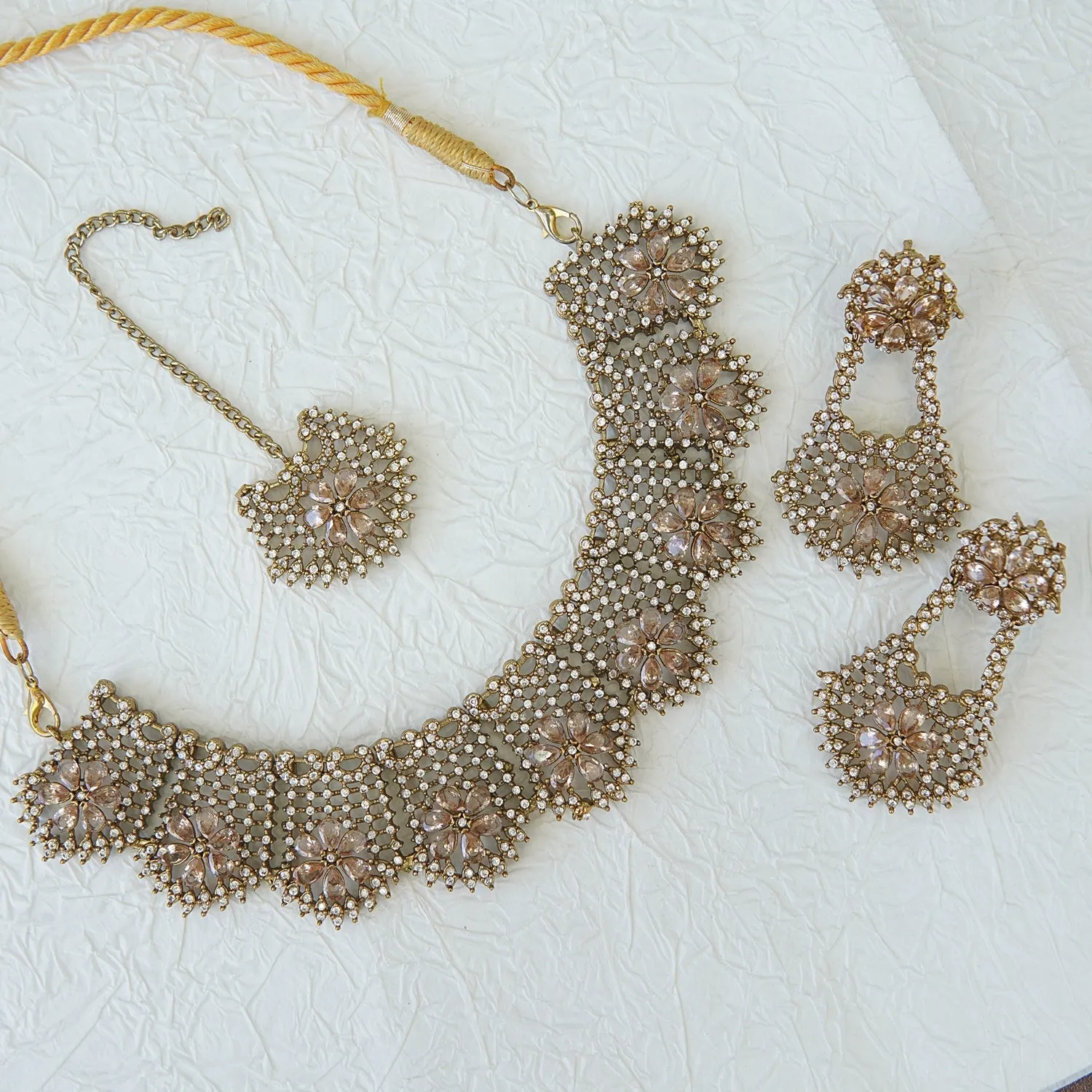 Elegant Zirconia Necklace Set