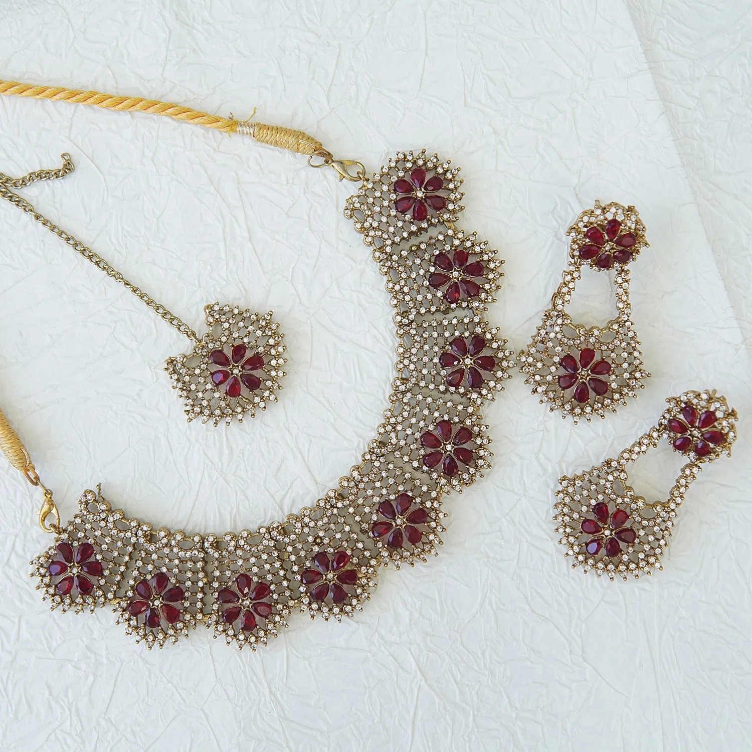 Elegant Zirconia Necklace Set