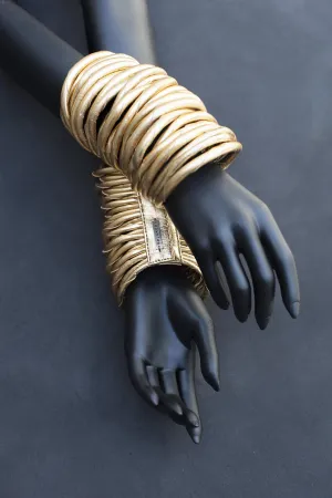 *EXCLUSIVE* GOLD COLORED LIMNIC WRISTBANDS