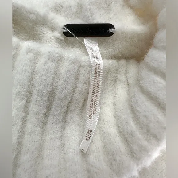 Free People Women's Mock Neck Long Sleeve Super Soft Sweater Size XS Ivory