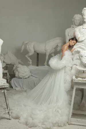 G4017 GLAMOROUS TARIK EDIZ