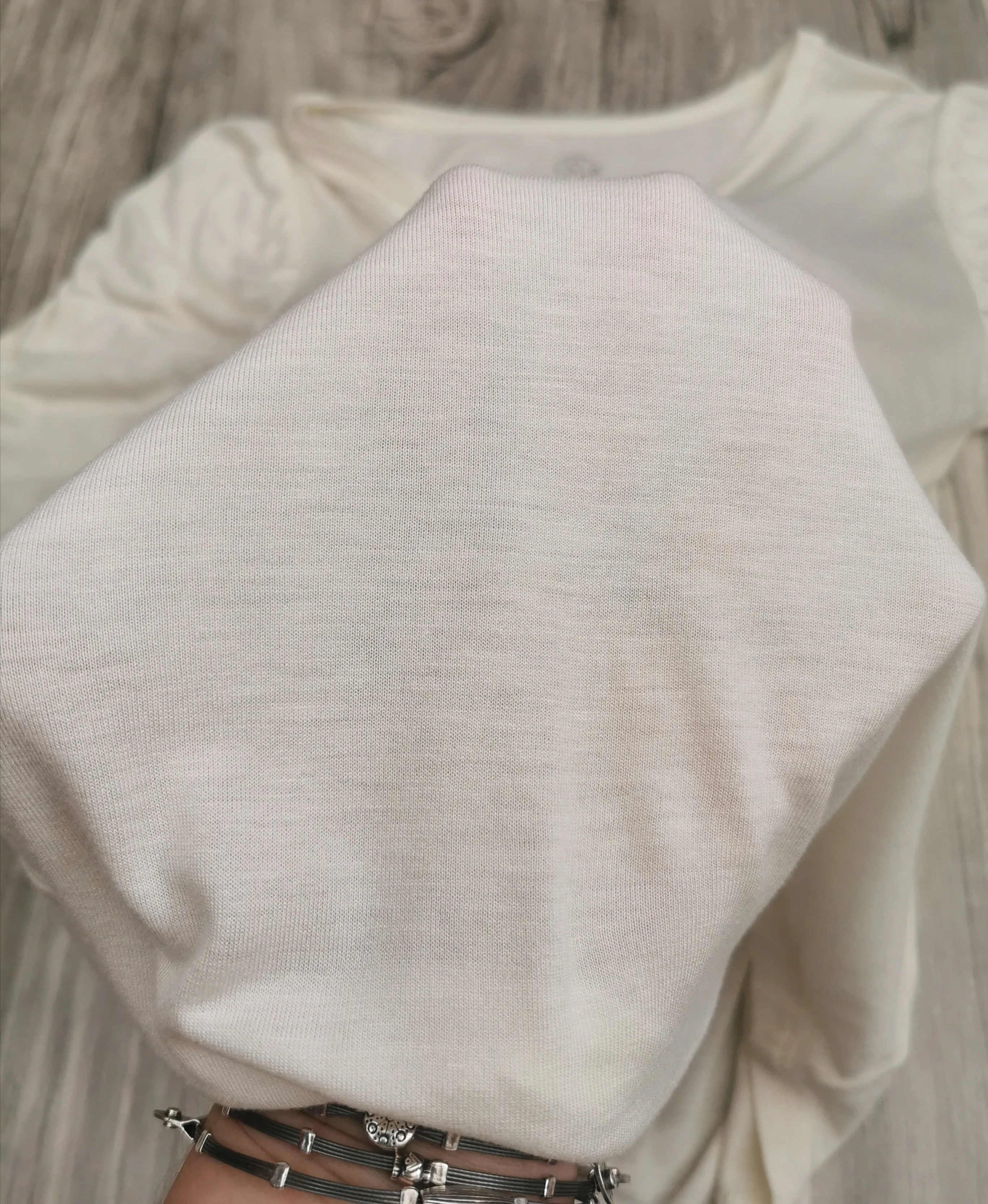 GIRL SIZE 10/12 YEARS - TREASURE & BOND, Designer Fashion, Super Soft T-Shirt NWT B32