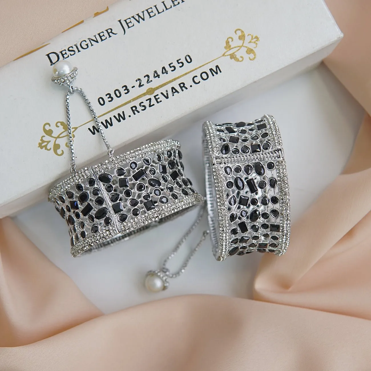 Glamorous Cubic Zirconia Kangans