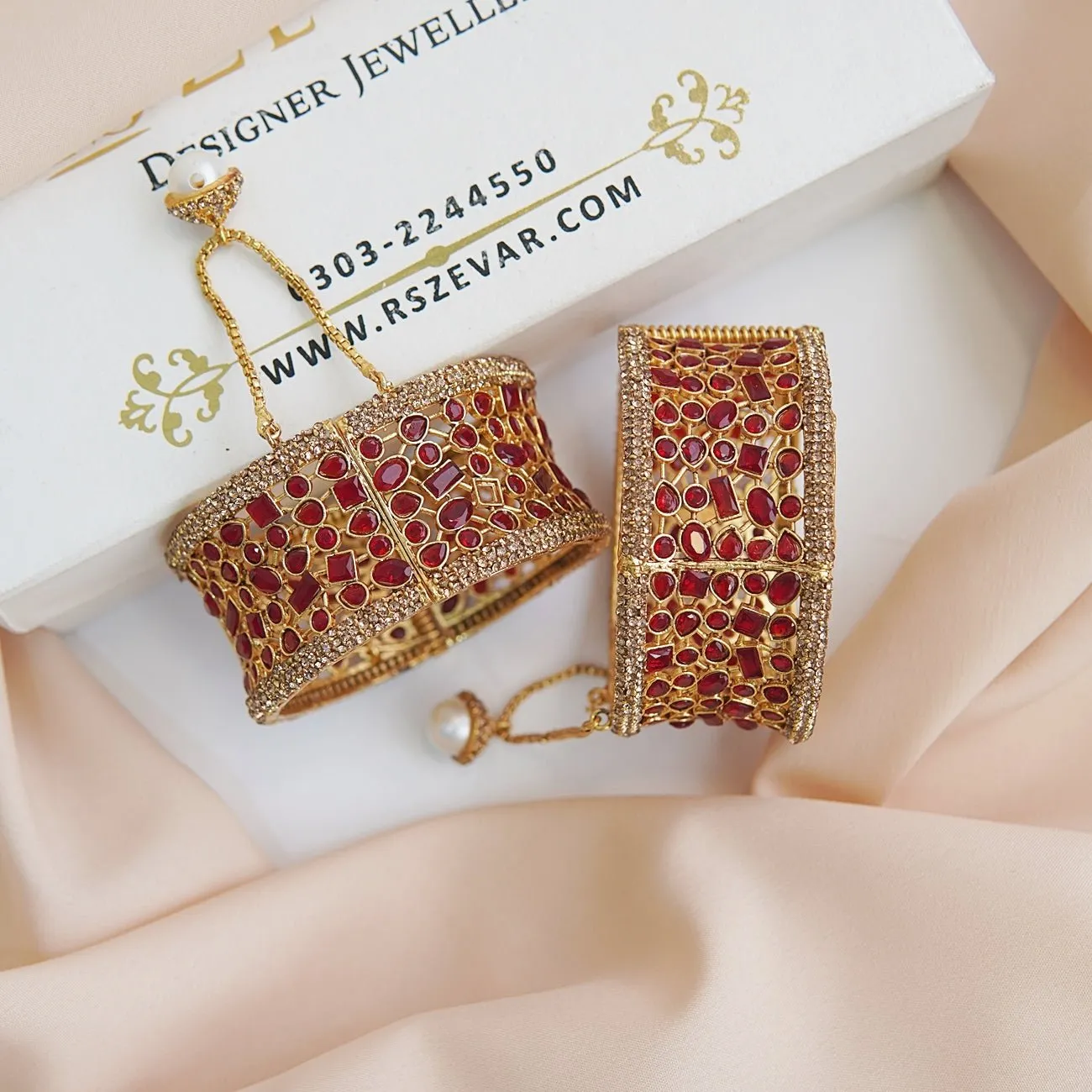 Glamorous Cubic Zirconia Kangans