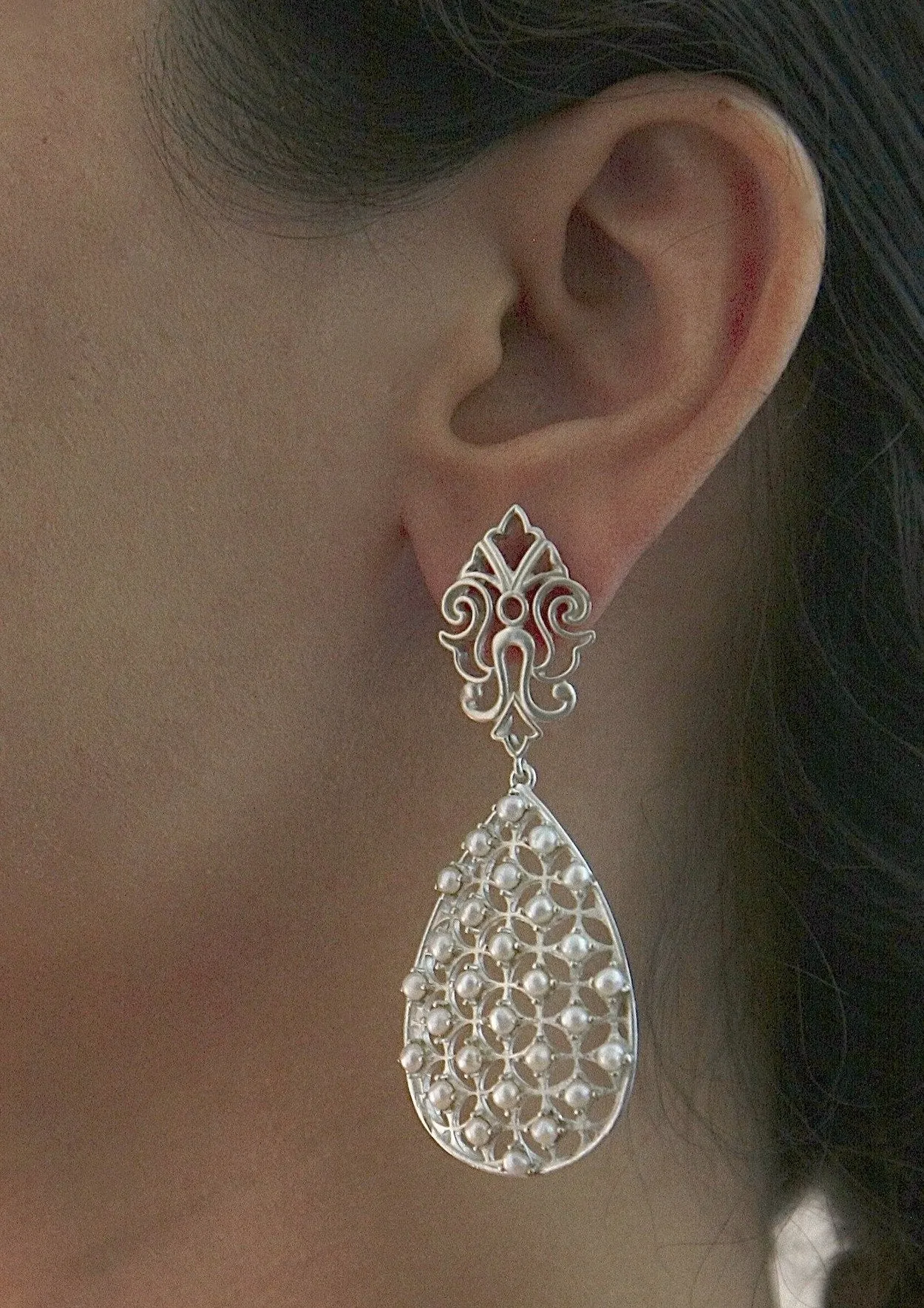 Glamorous, pearl jali drop earrings