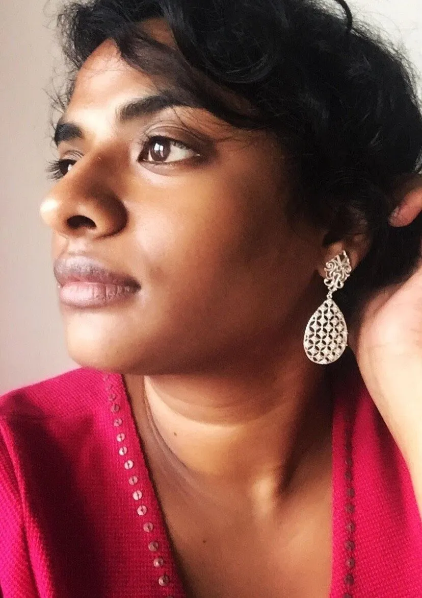 Glamorous, pearl jali drop earrings