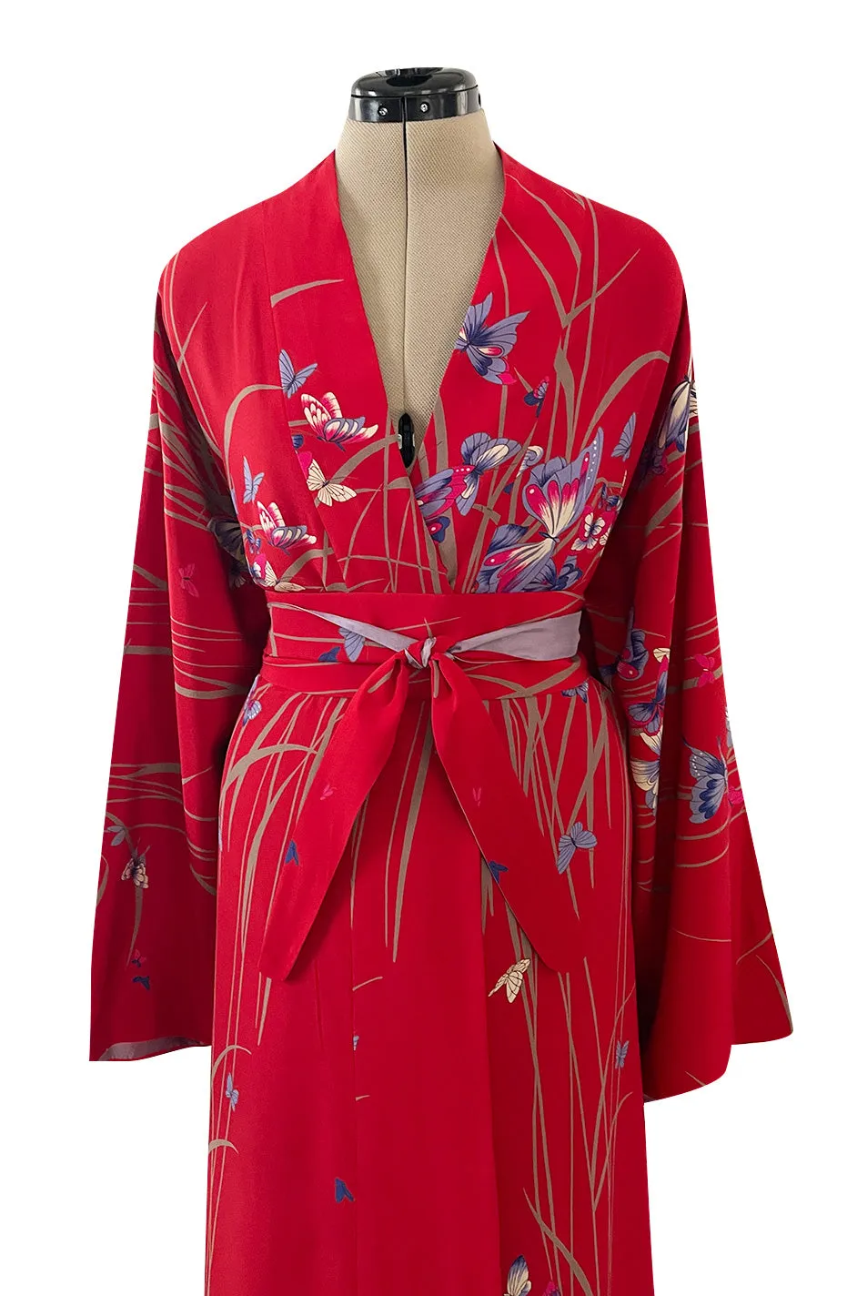 Gorgeous 1970s Hanae Mori Red Silk Kimono Caftan Dress w Sash & Beautiful Butterfly Print