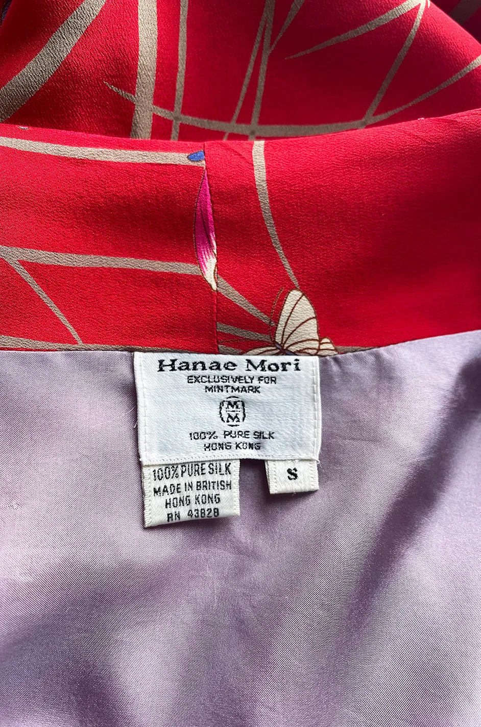 Gorgeous 1970s Hanae Mori Red Silk Kimono Caftan Dress w Sash & Beautiful Butterfly Print