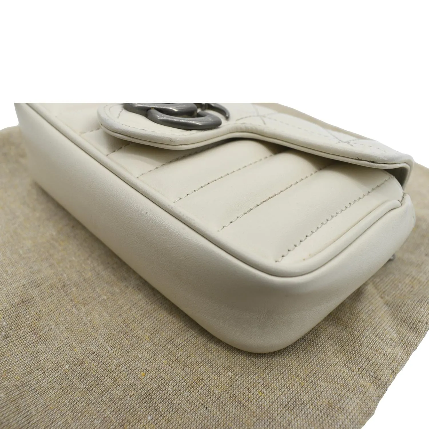 GUCCI GG Marmont Super Mini Matelasse Leather Shoulder Bag White 476433