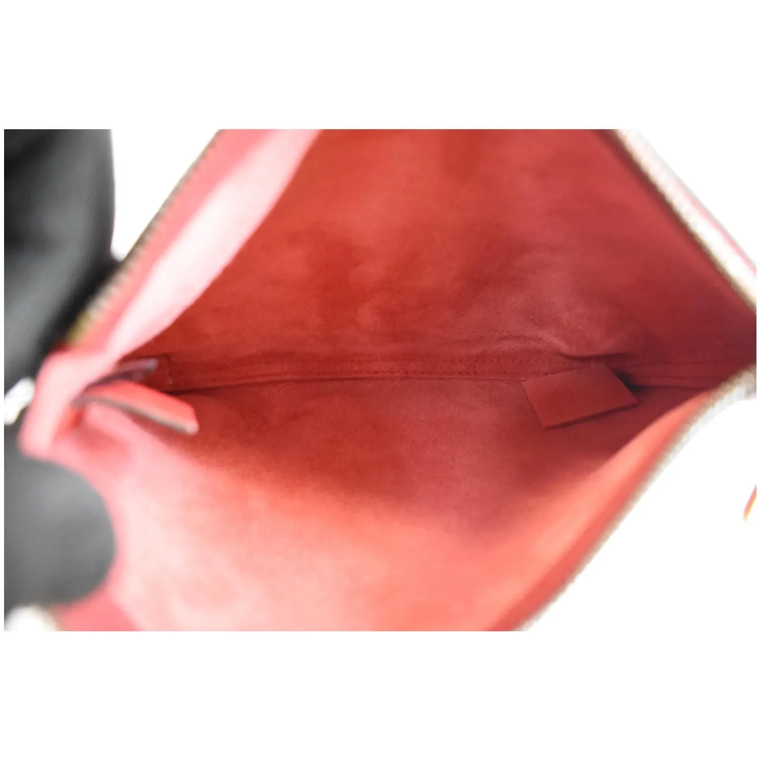 GUCCI Pebbled Leather Medium Logo Portfolio Clutch Hibiscus Red 495665 - 25% OFF