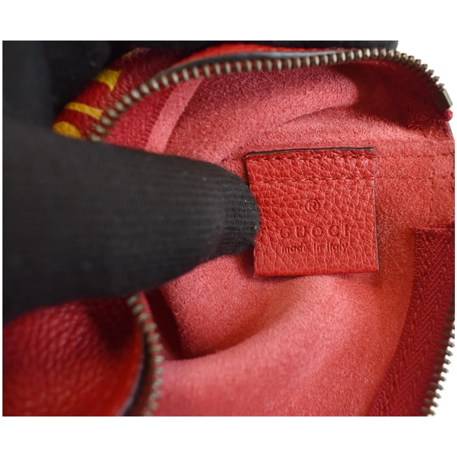 GUCCI Pebbled Leather Medium Logo Portfolio Clutch Hibiscus Red 495665 - 25% OFF
