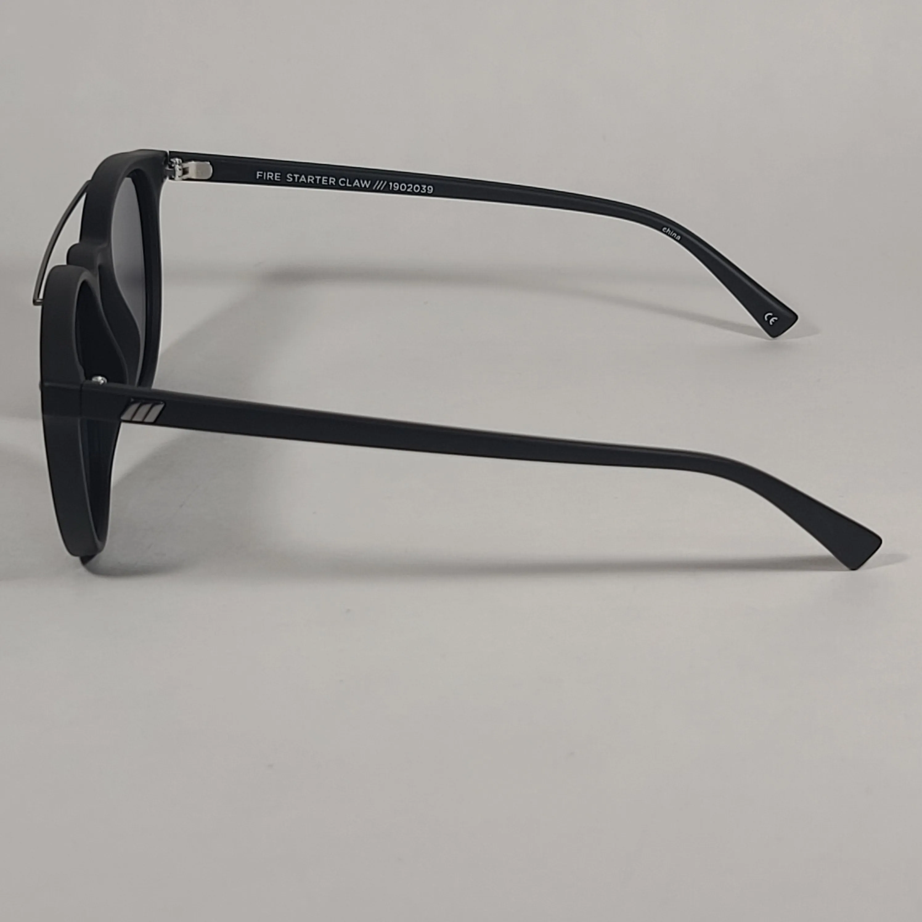 Le Specs Fire Starter Claw Round Sunglasses Matte Black Frame Gray Tinted Lens LSP1902039