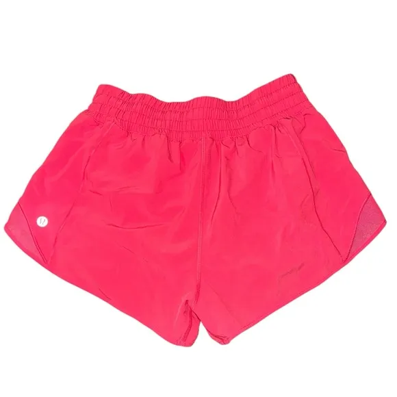 {Like New Lululemon Hotty Hot 2.5” Shorts Women's in Watermelon Red Size 6}