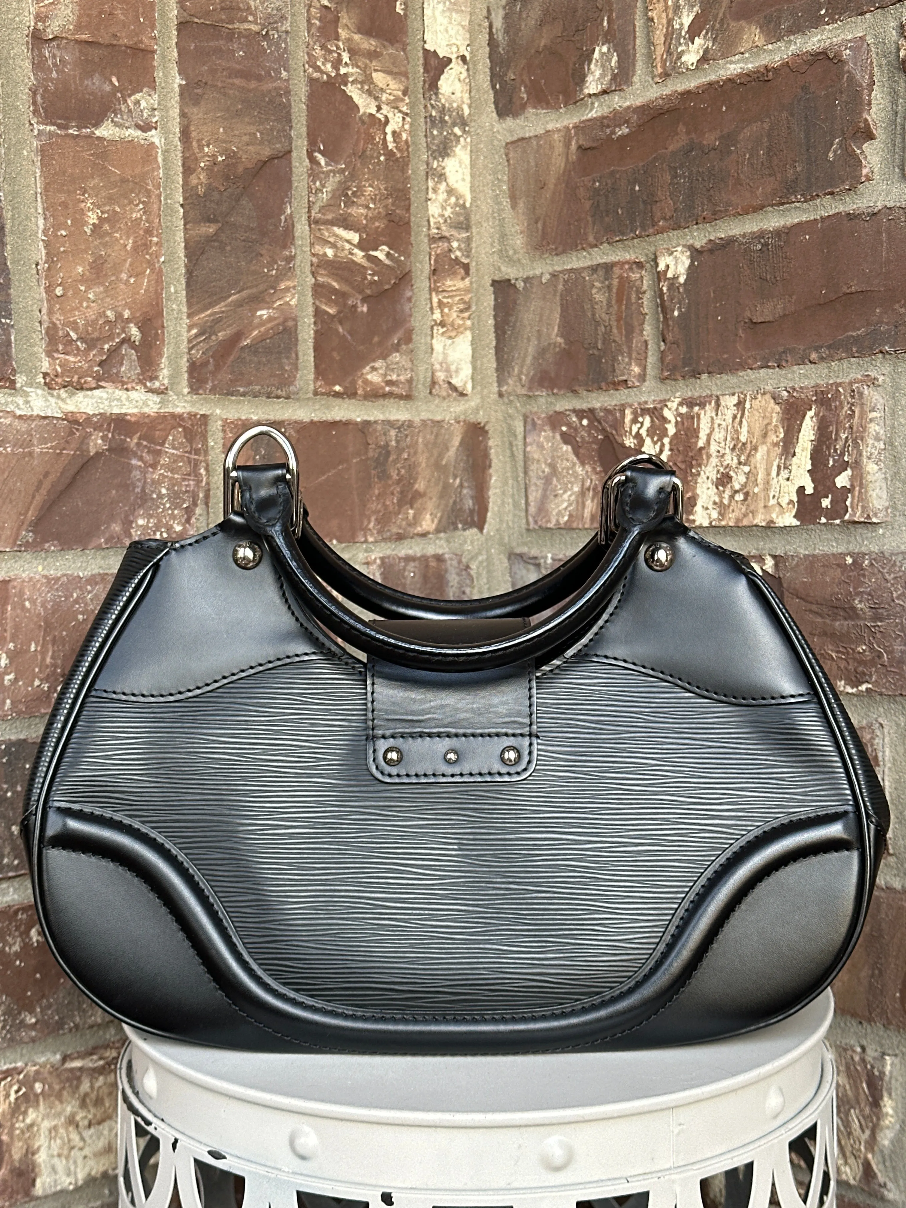 Louis Vuitton Montaigne Sac Handbag Epi Leather 32223