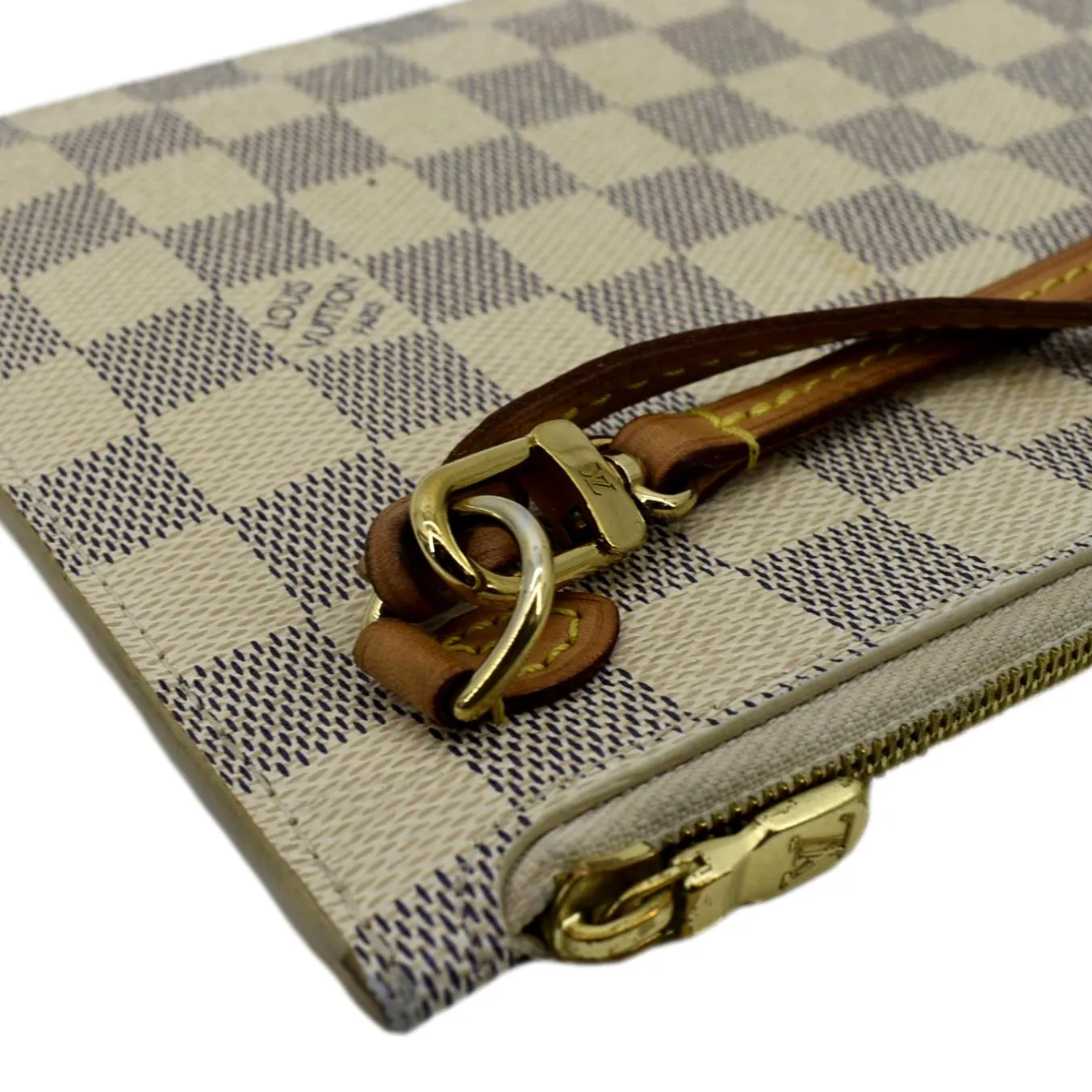 LOUIS VUITTON  Neverfull GM Damier Azur Pochette Wristlet Pouch White
