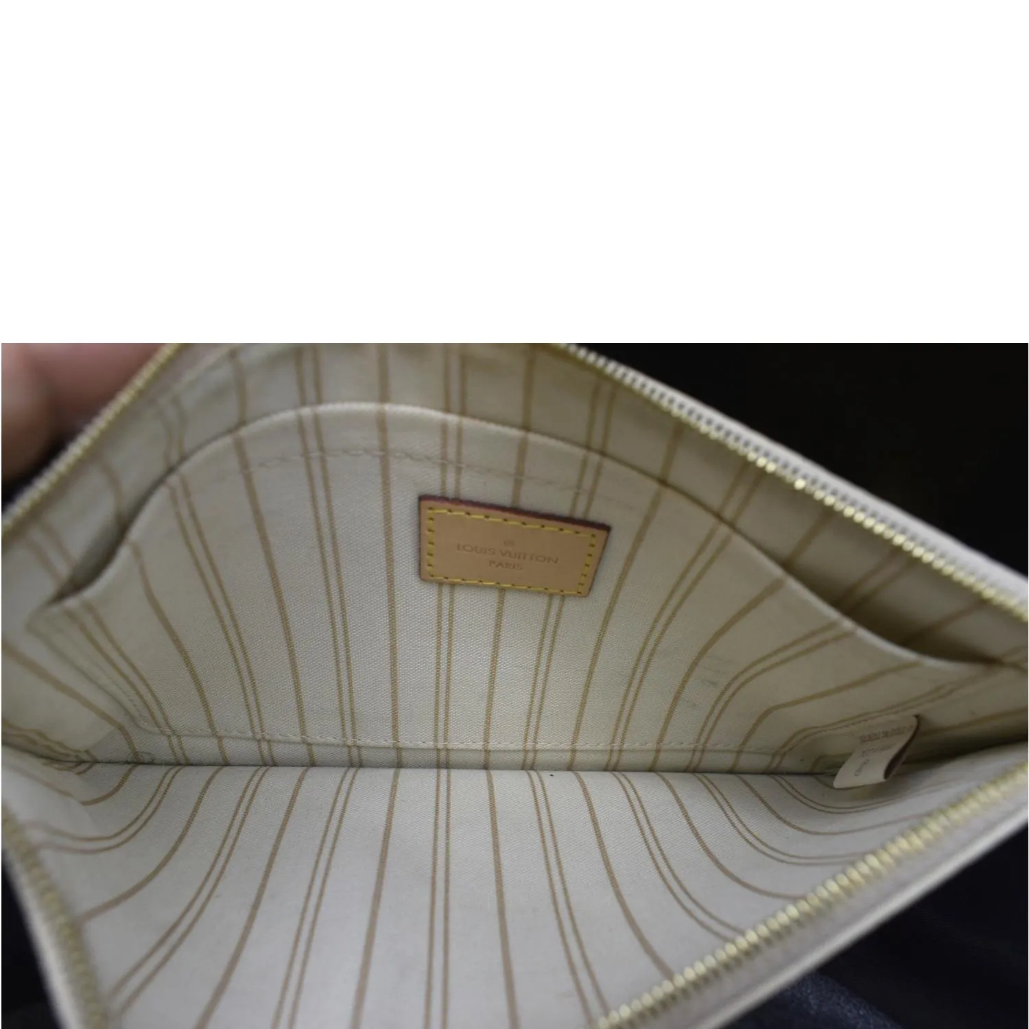 LOUIS VUITTON  Neverfull GM Damier Azur Pochette Wristlet Pouch White