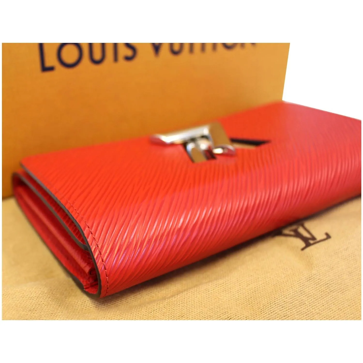 LOUIS VUITTON Twist Epi Leather Coquelicot Wallet