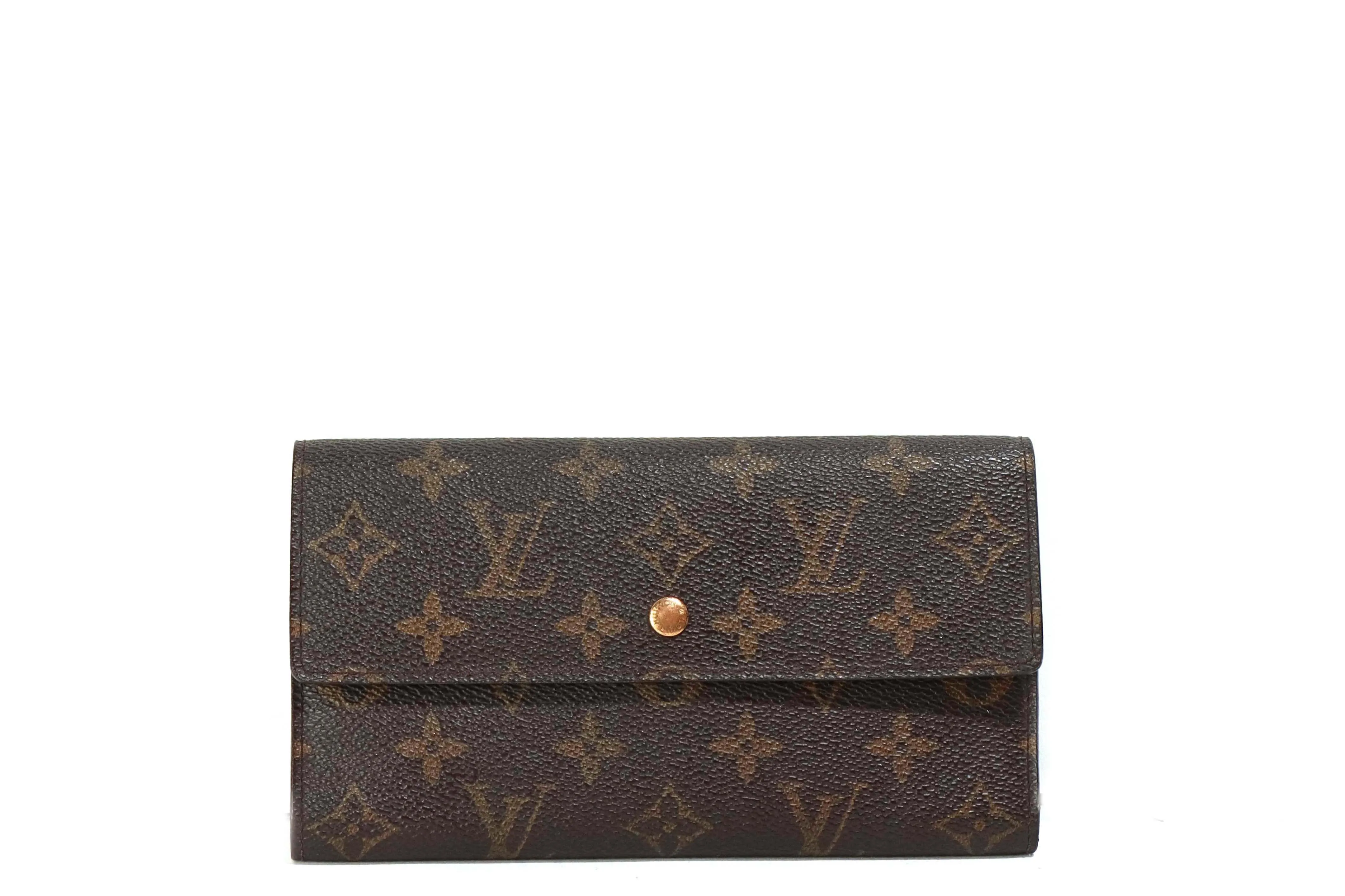 Louis Vuitton Vintage Monogram International Wallet