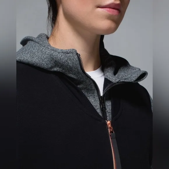 Lululemon Departure Vest in black