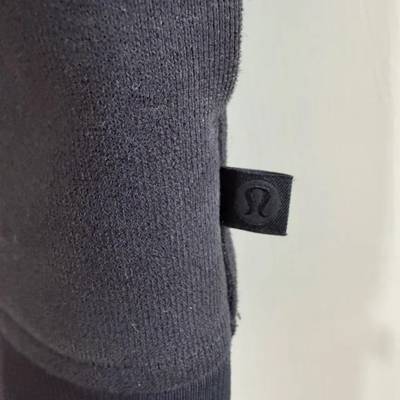 Lululemon Departure Vest in black