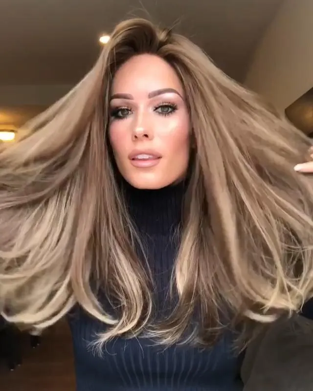 Medium long blond