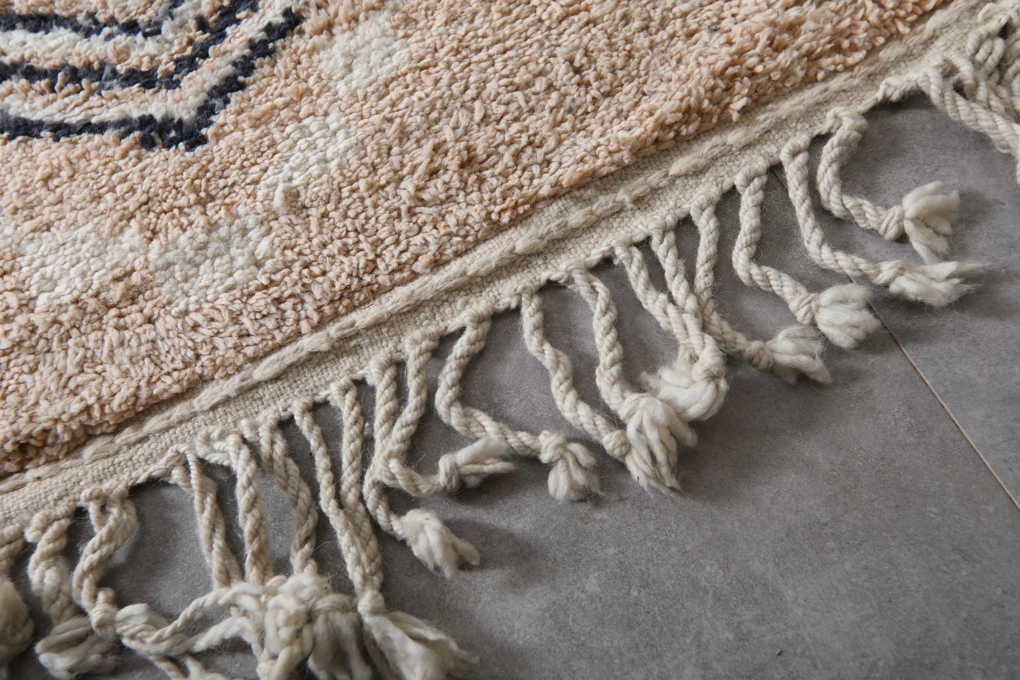 Moroccan Berber Rug - 13.6 x 17.5 Feet | Oversized Handmade Carpet