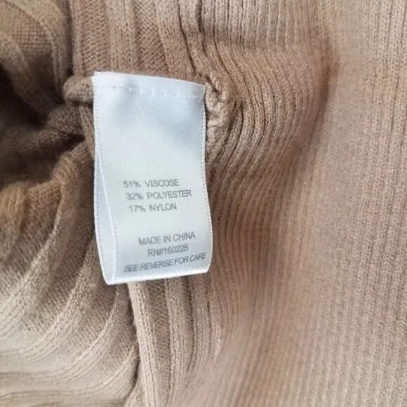 NEW Stitchdrop S Ribbed Knit V-neck Pullover Sweater in Golden Brown Harvest