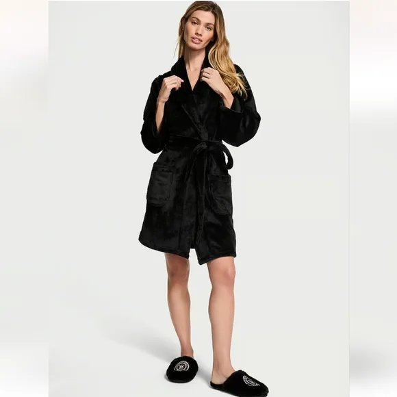 New Victoria secret Short Cozy Robe