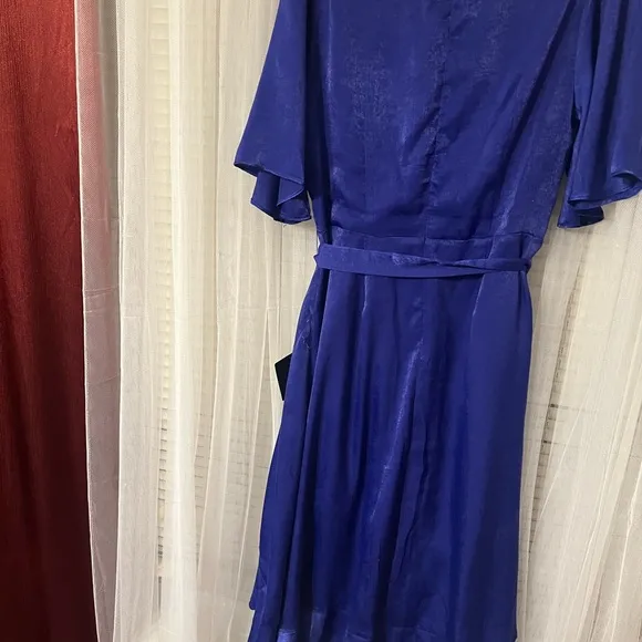 NWT lulus Wrapped Up In Love Cobalt Blue Satin L Faux-Wrap Midi Dress fb