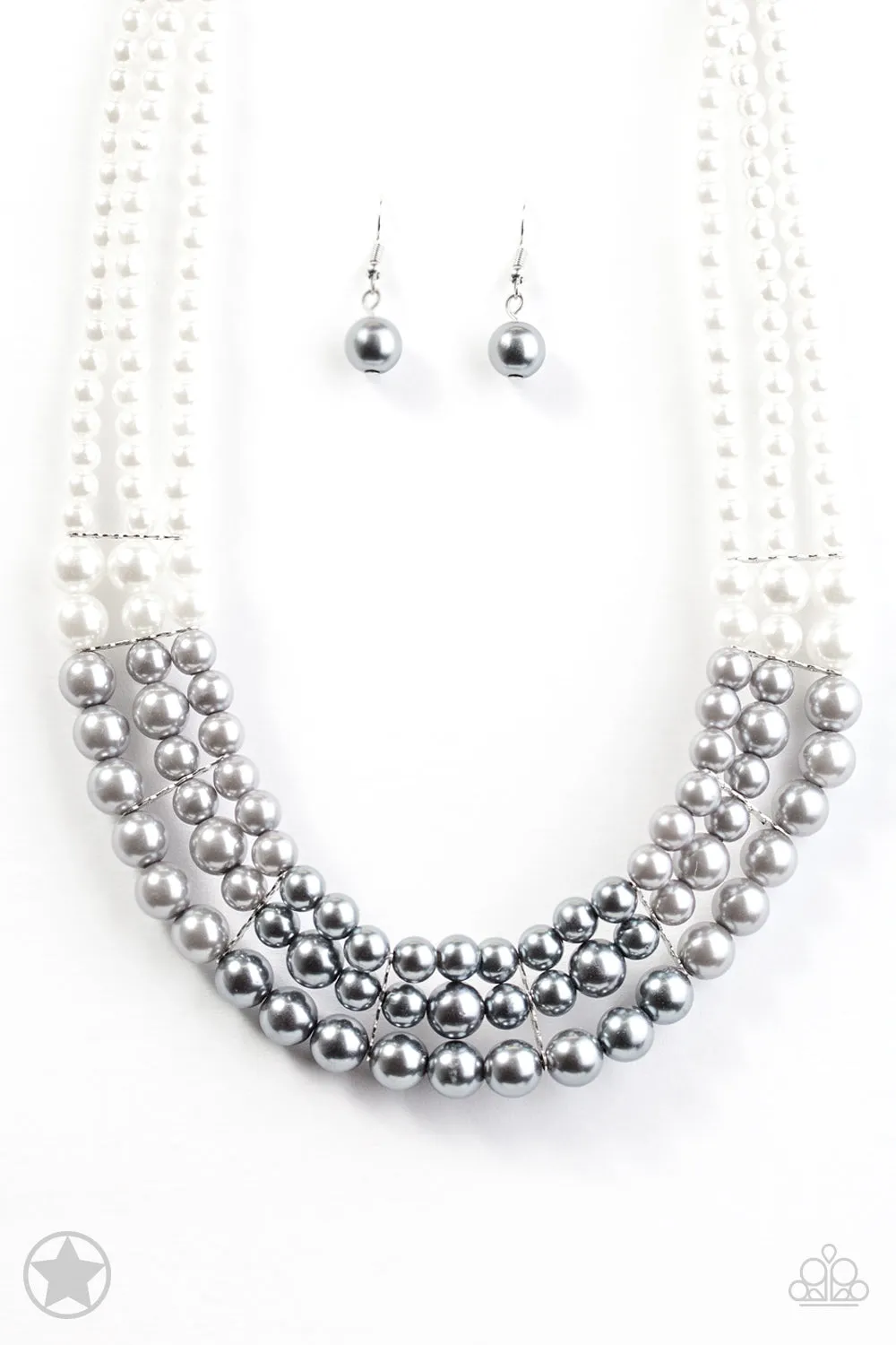 Paparazzi Lady In Waiting Necklace