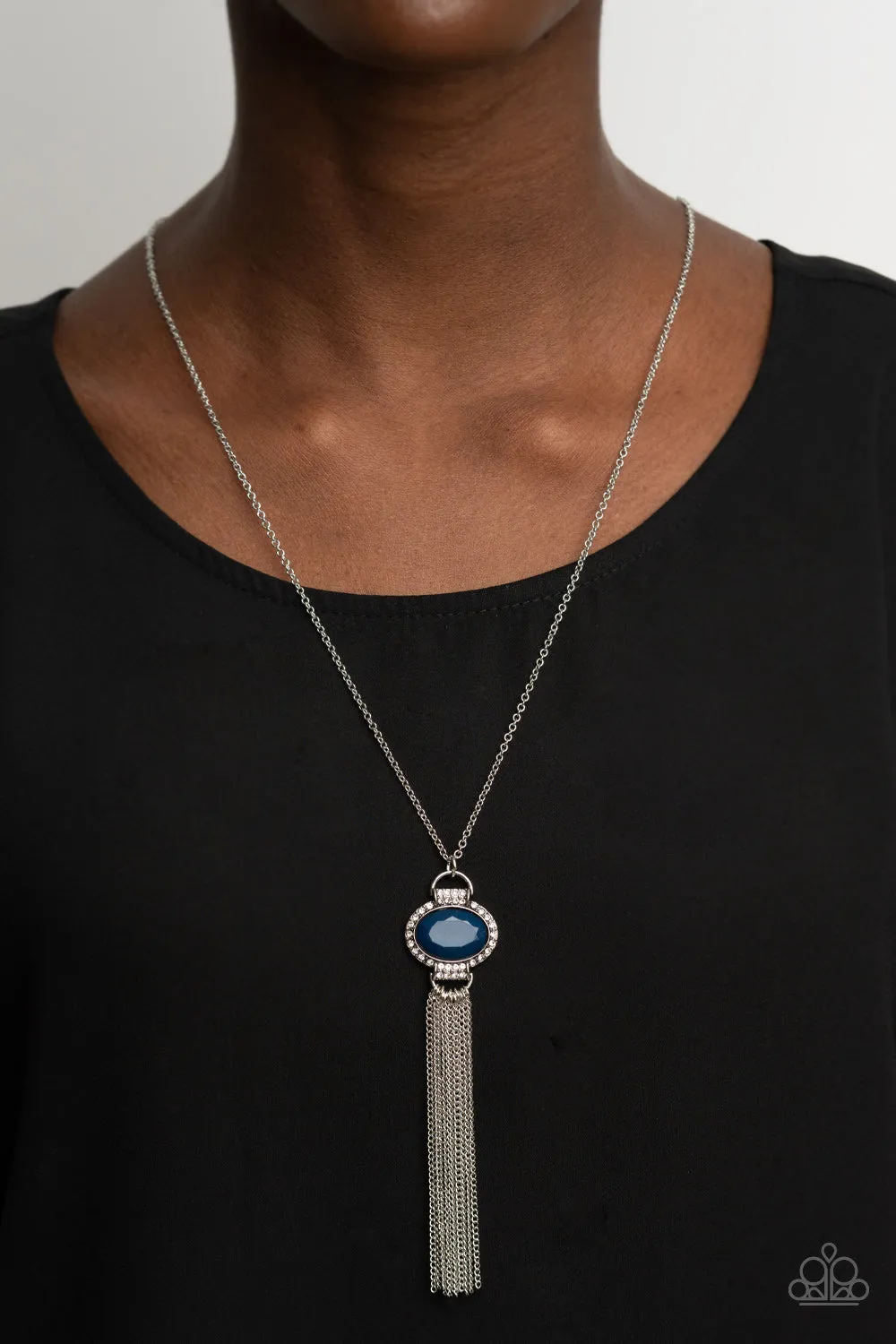 Paparazzi - What GLOWS Up - Blue Necklace