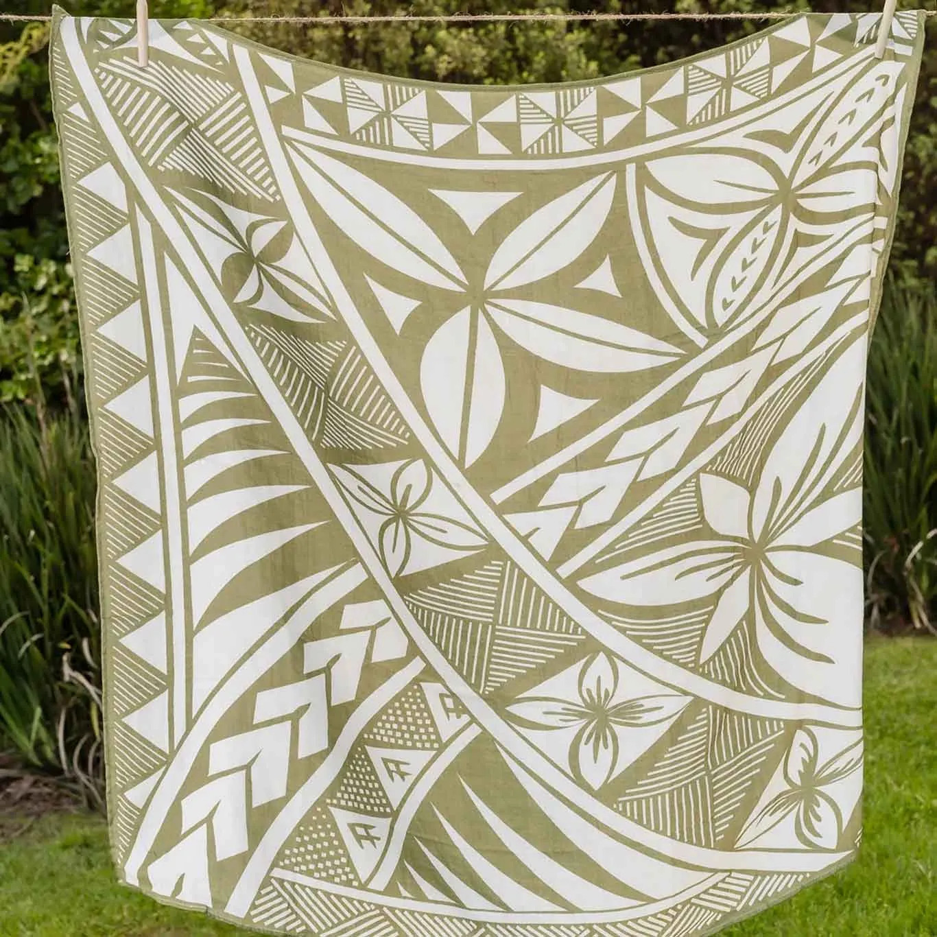 PELE Wrap Palm Green