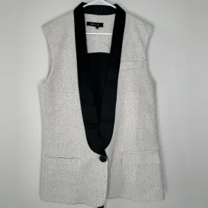 Peonia Wool Vest - Timeless Elegance and Cozy Warmth