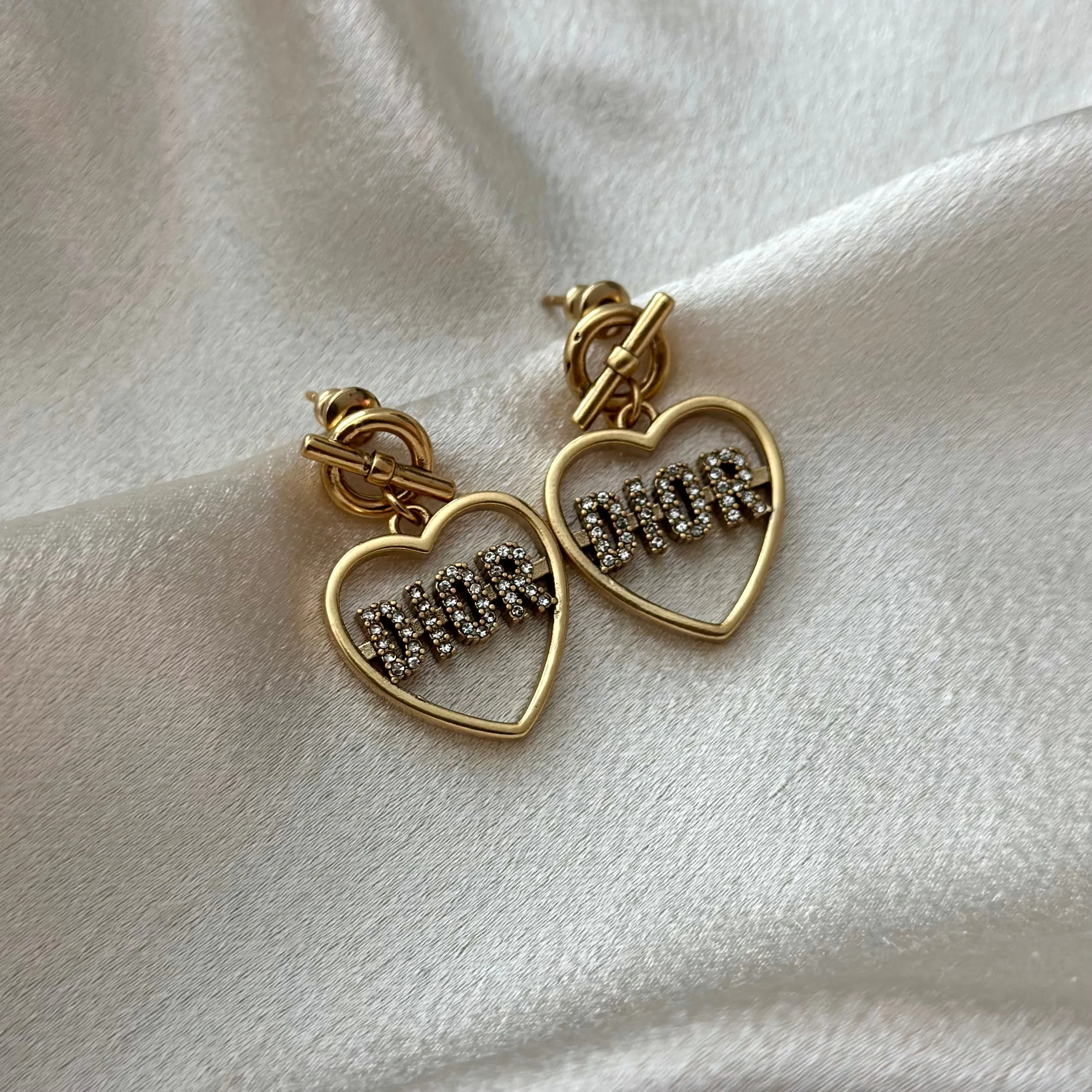 PRE-ORDER: DIOR HEART EARRINGS