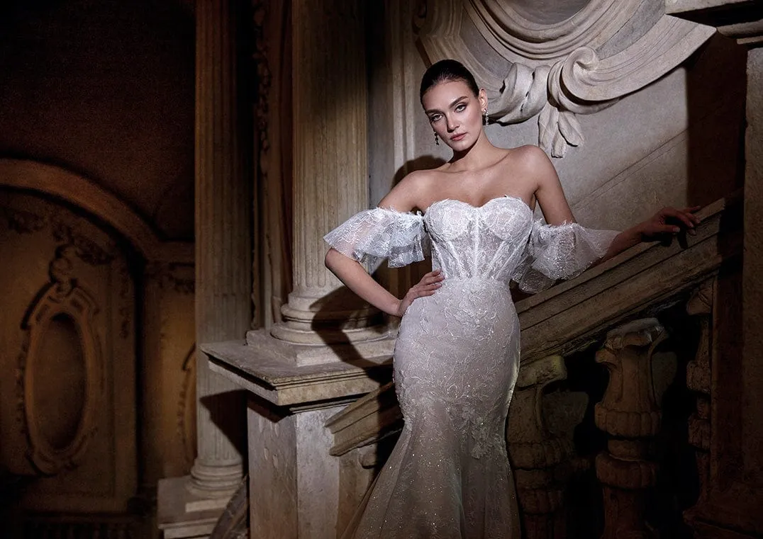 Pronovias Privee: Dazzle