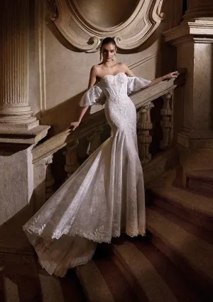 Pronovias Privee: Dazzle